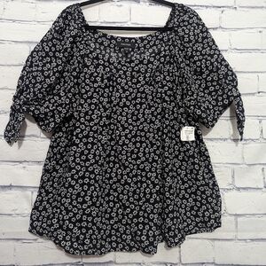 Karen Kane Black with White Floral 100% Viscose Top Women's Size 2X NWT